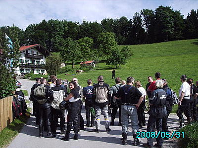 Aufstellung zum Gruppenbild beim Südtreffen 2008